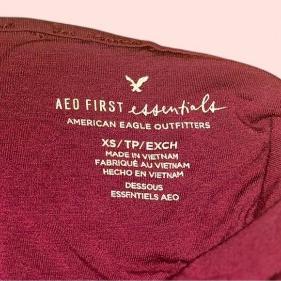 AEO Essentials lace trim halter bodysuit - Picture 4 of 4